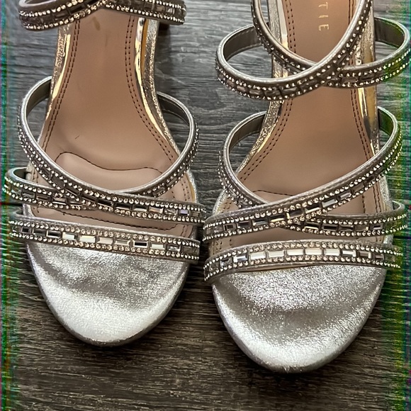 Silver Metallic Strappy Sandal Heel - Picture 7 of 7